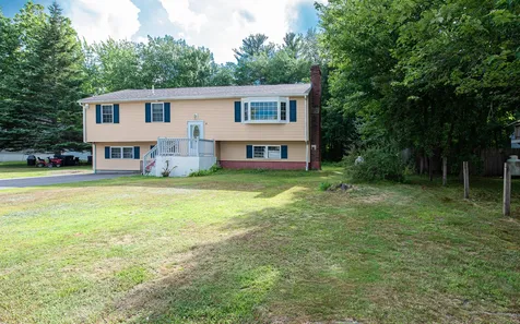 6 Meisner Road Salem NH 03079