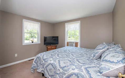 6 Meisner Road Salem NH 03079
