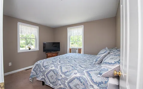 6 Meisner Road Salem NH 03079