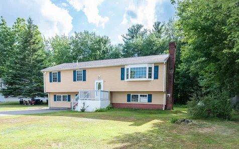 6 Meisner Road Salem NH 03079