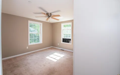 6 Meisner Road Salem NH 03079