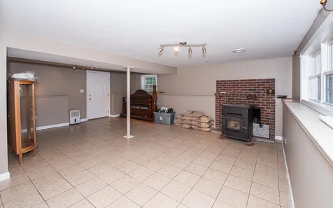 6 Meisner Road Salem NH 03079