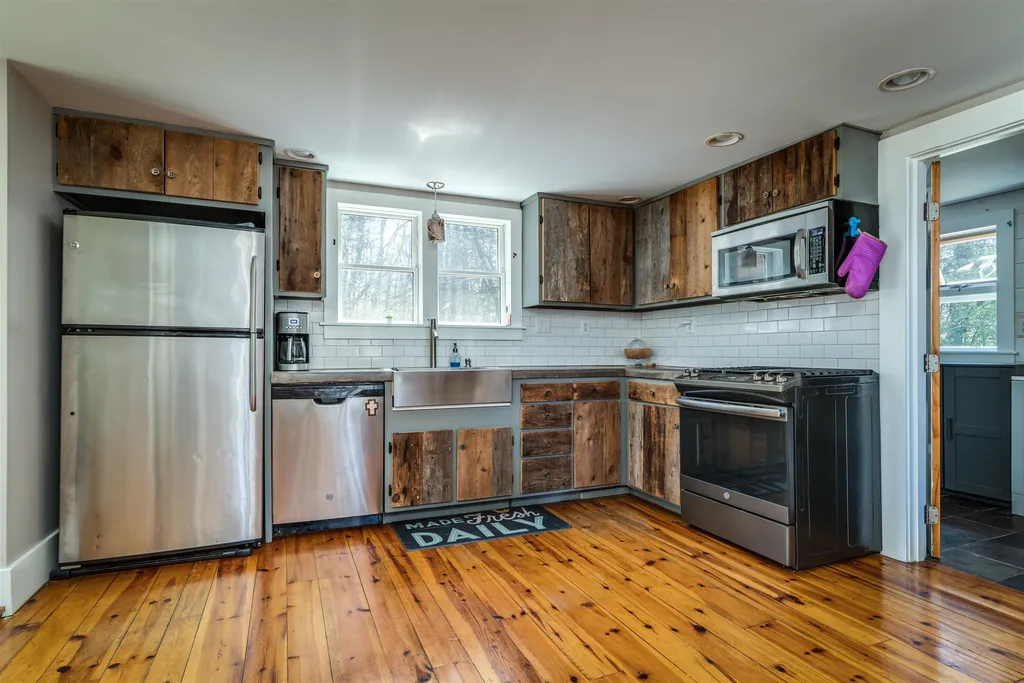 101 Granite Road Effingham NH 03882
