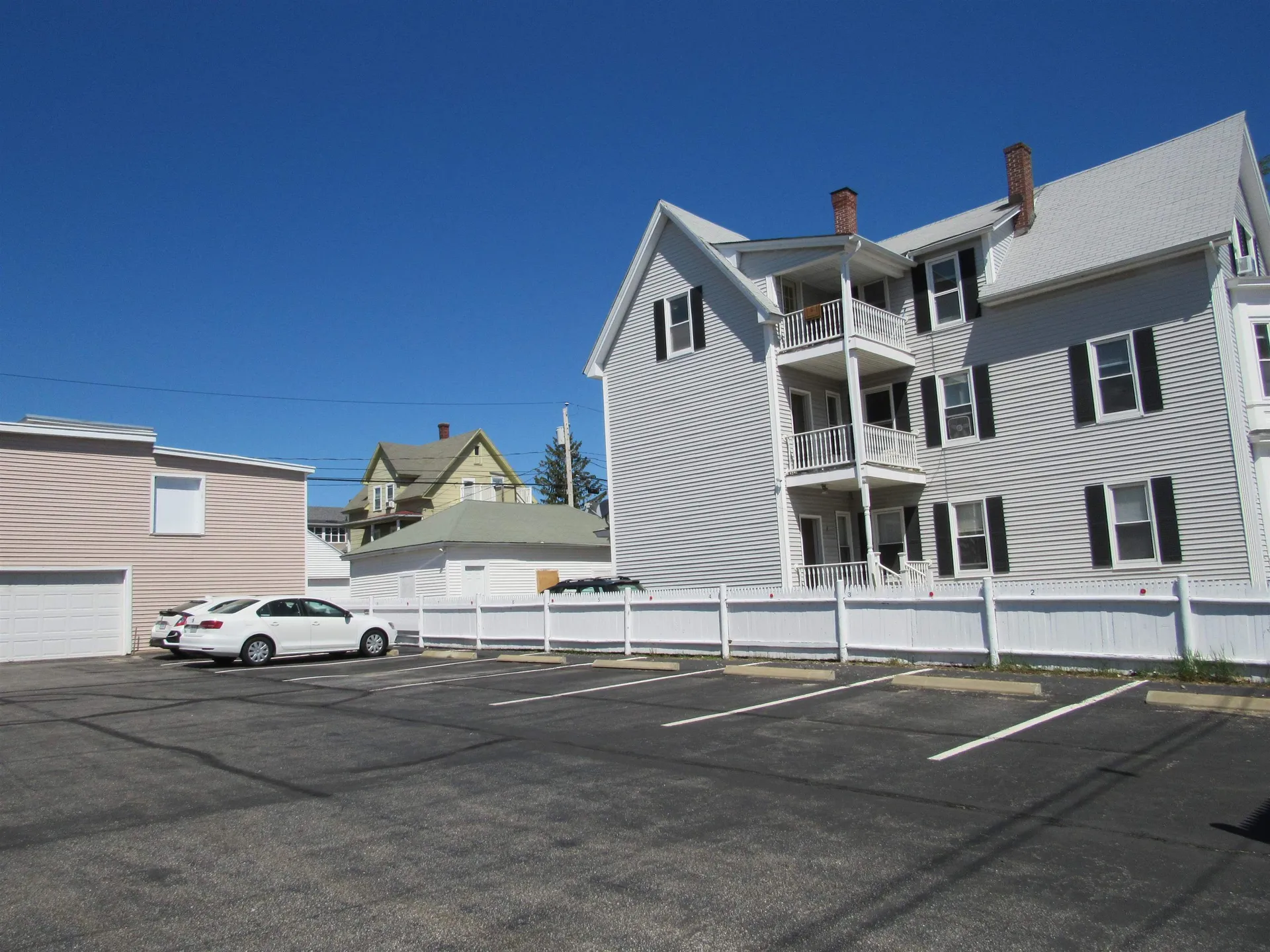 370 Rimmon Street Manchester NH 03102-3715