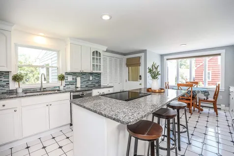 1015 Shirley Avenue Goffstown NH 03045
