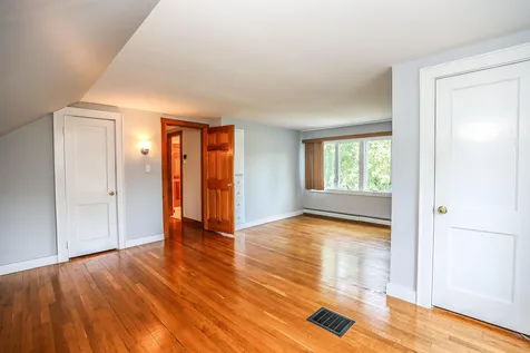 1015 Shirley Avenue Goffstown NH 03045