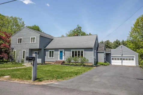 1015 Shirley Avenue Goffstown NH 03045