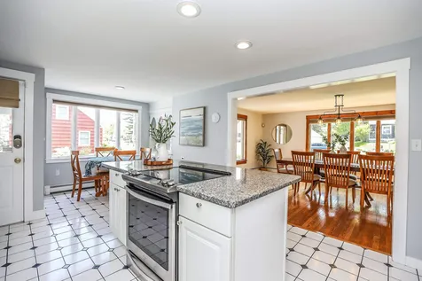 1015 Shirley Avenue Goffstown NH 03045