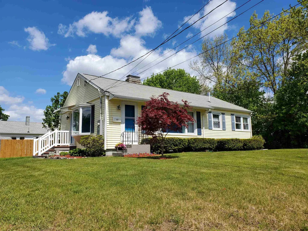 22 Mason Street Hampton NH 03842