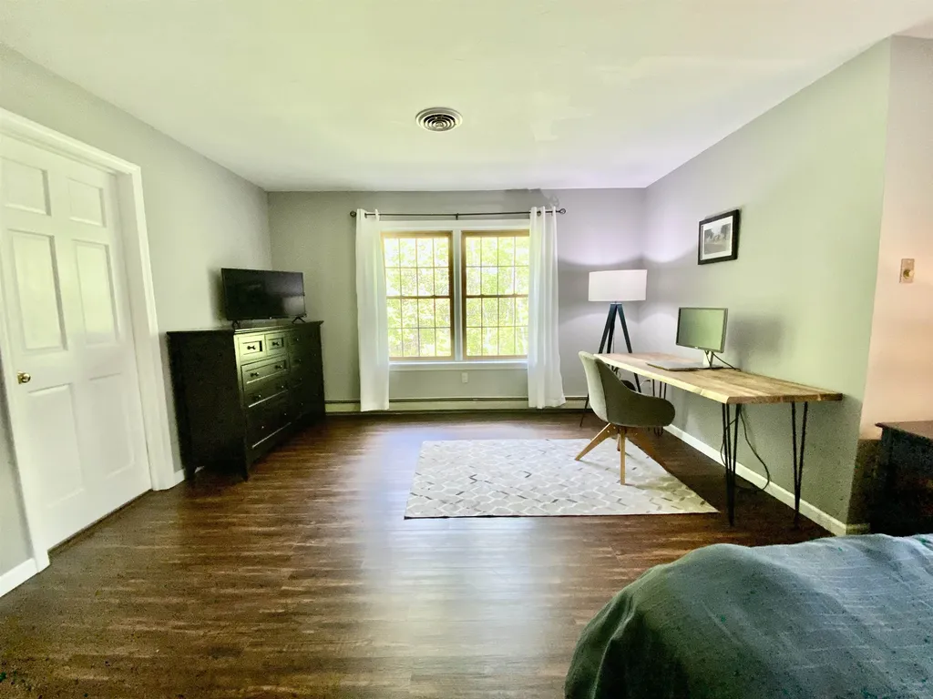 6 Thornton Lane Lee NH 03861
