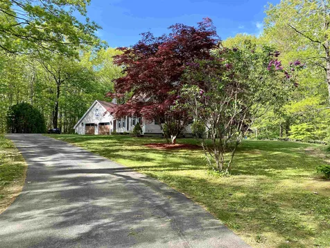 6 Thornton Lane Lee NH 03861