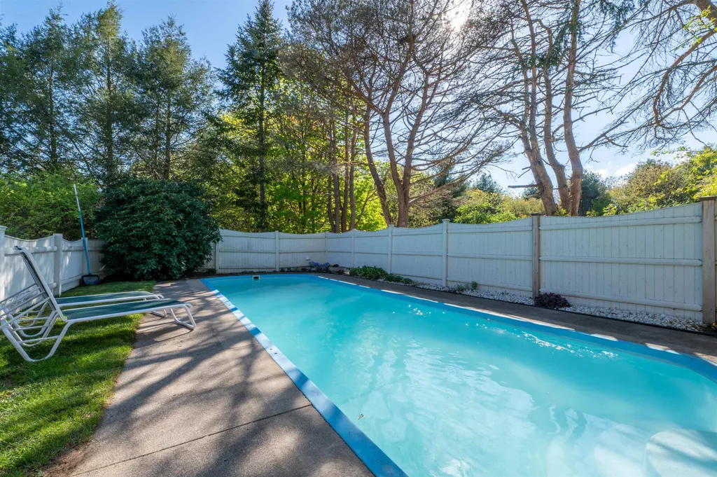 36 Windmill Lane Hampton NH 03842