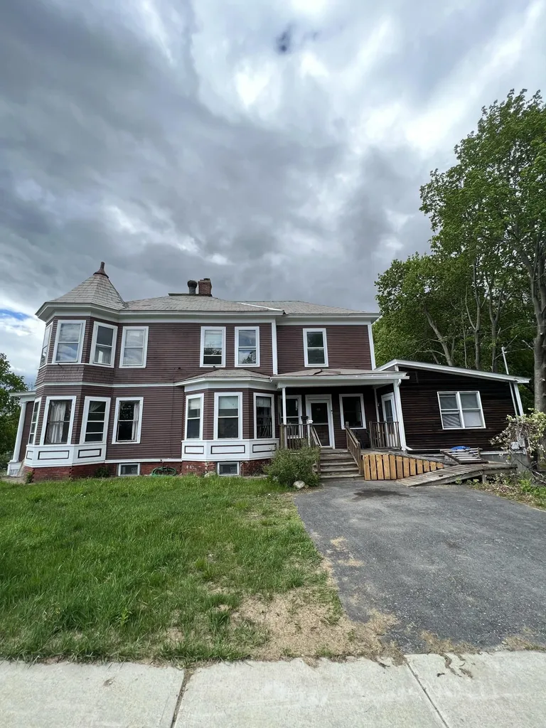 34 High Street Claremont NH 03743