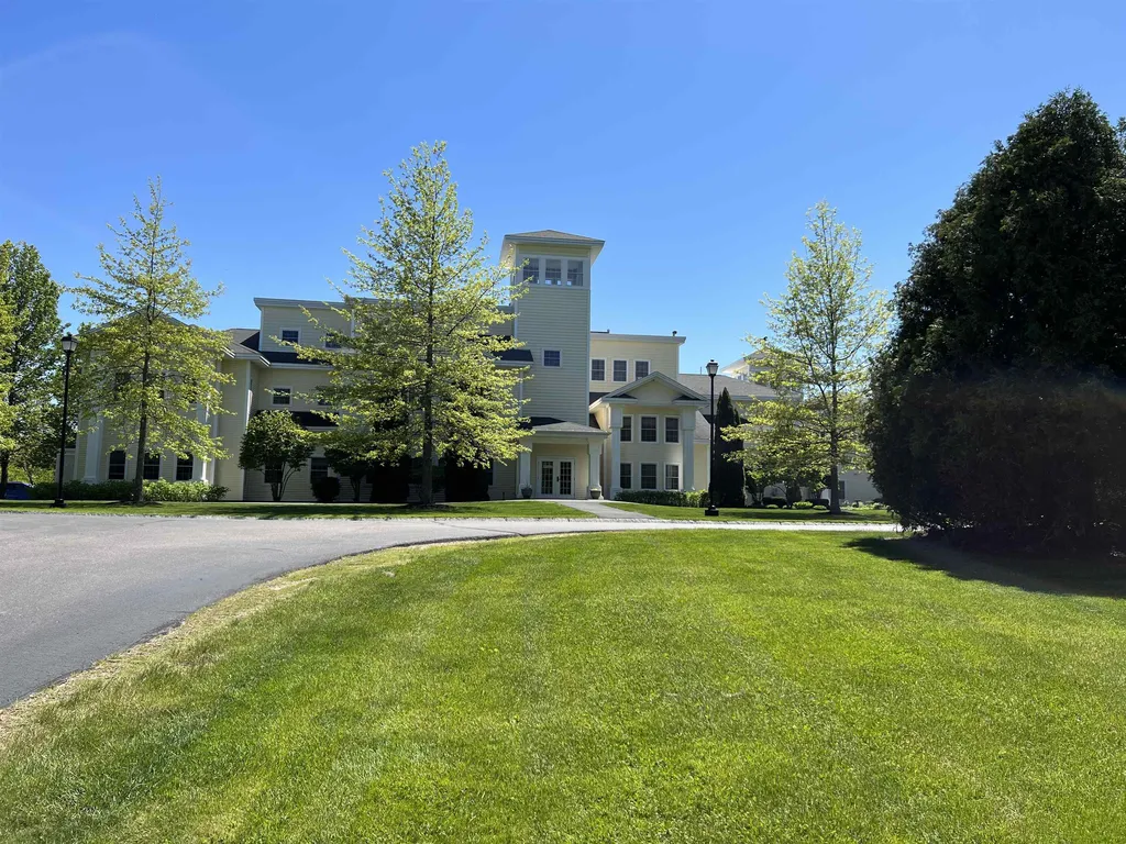 118 Secretariat Way Rochester NH 03867