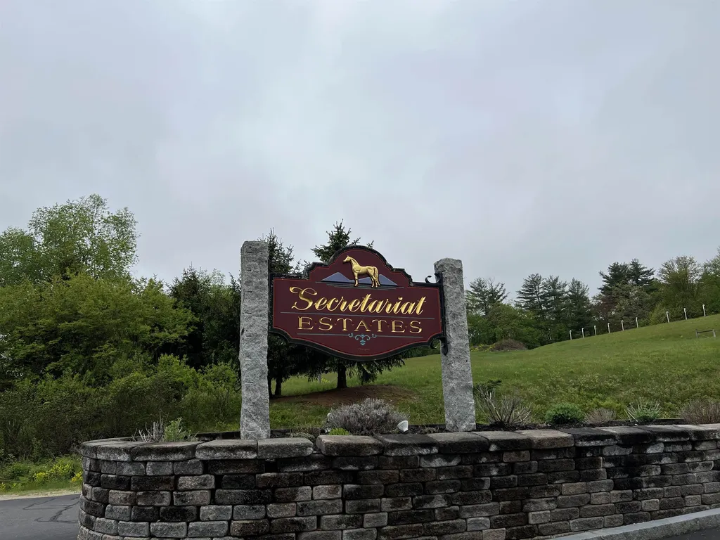 118 Secretariat Way Rochester NH 03867