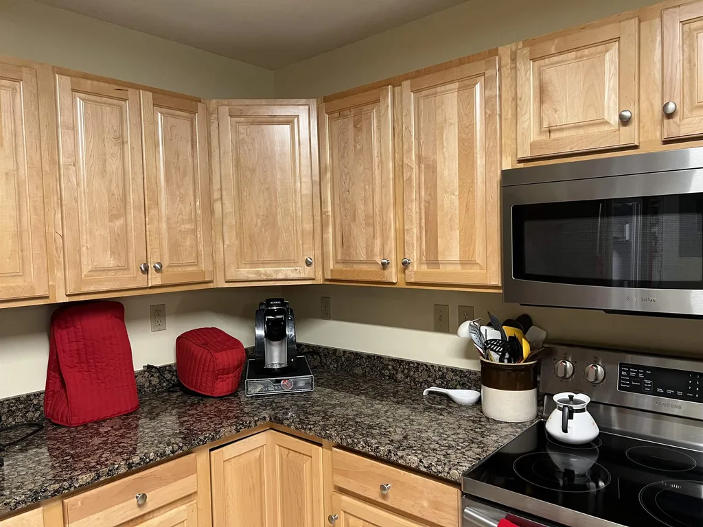 118 Secretariat Way Rochester NH 03867