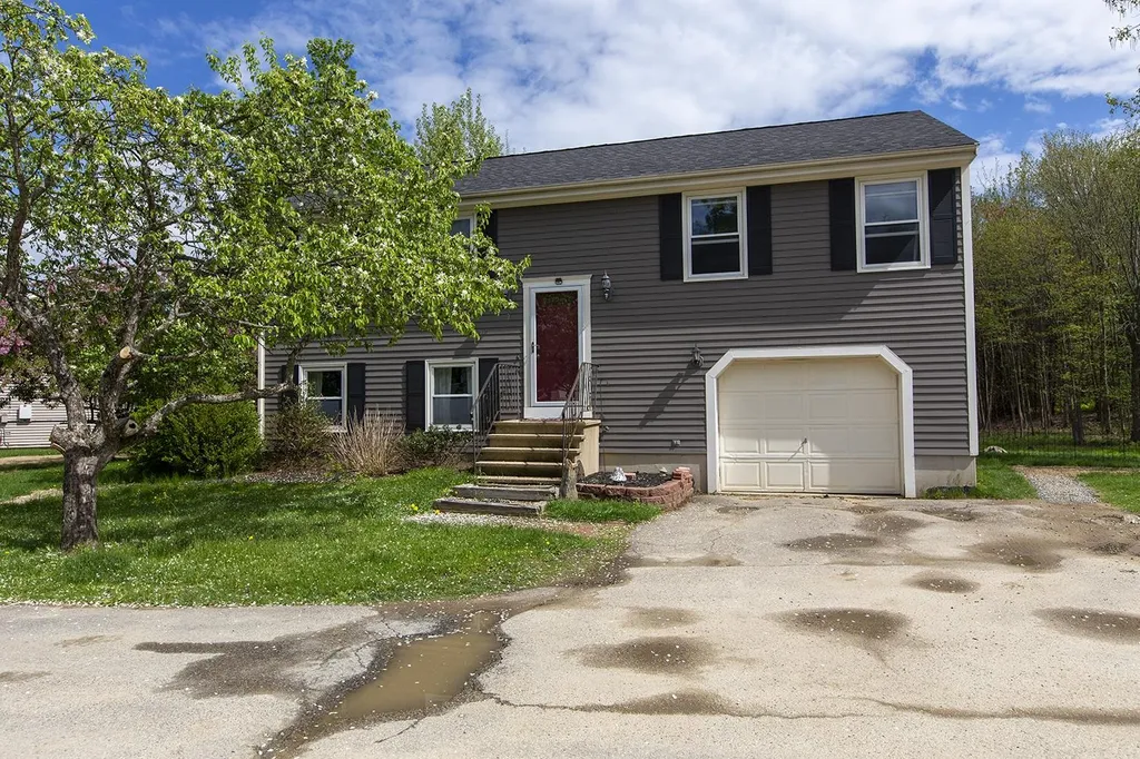 9 Jackson Brook Terrace Dover NH 03820