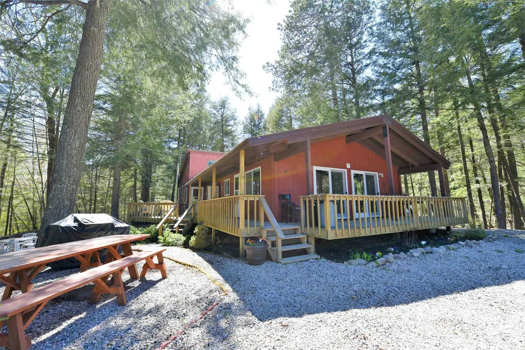 37 Eidelweiss Drive Madison NH 03849
