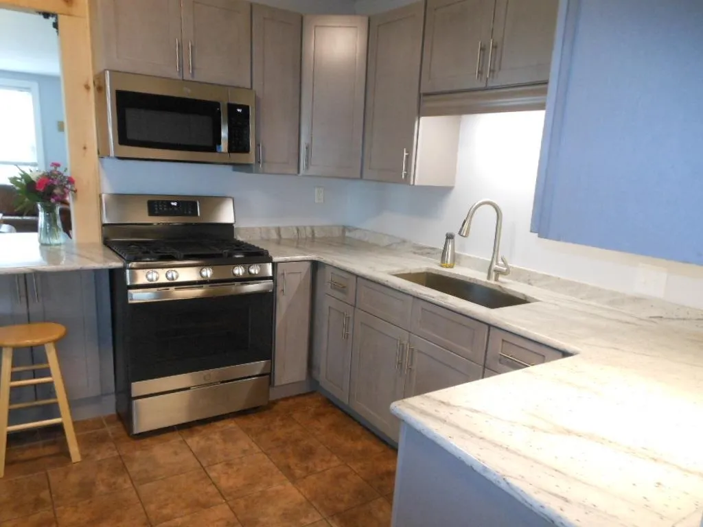 362 Myrtle Street Manchester NH 03104
