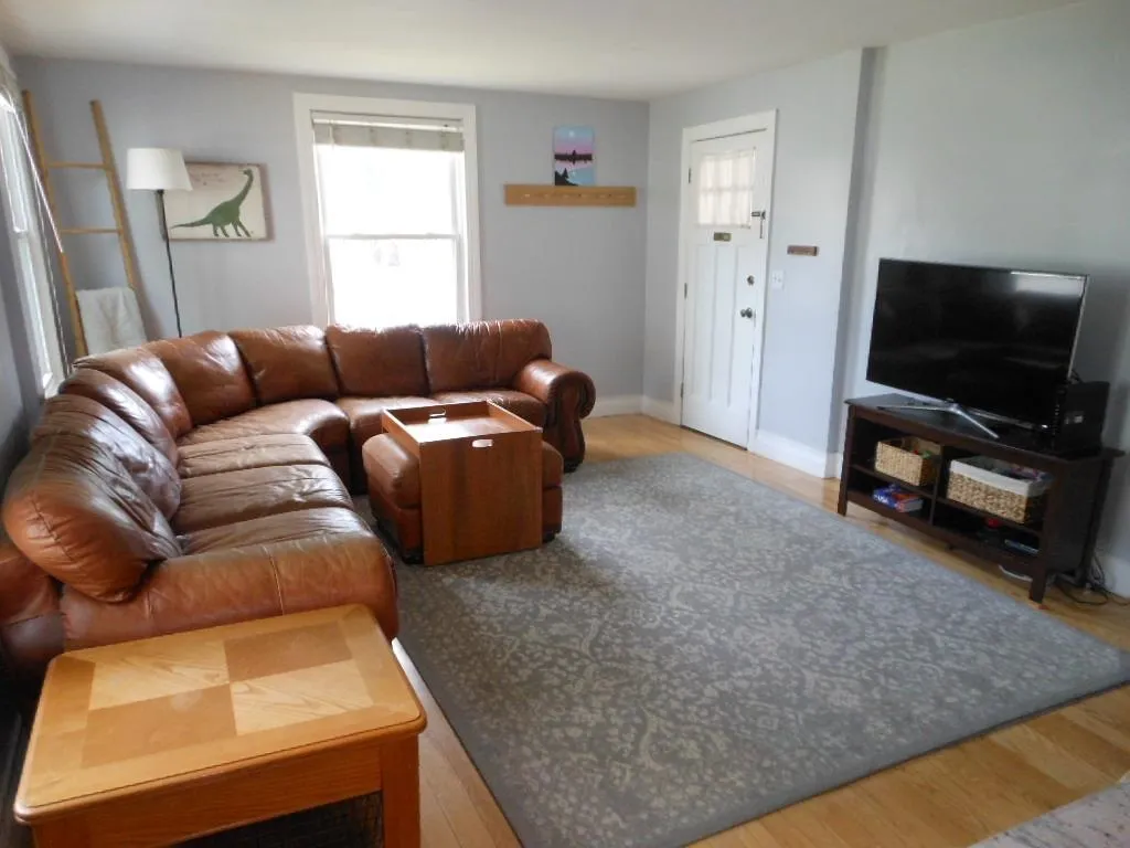362 Myrtle Street Manchester NH 03104