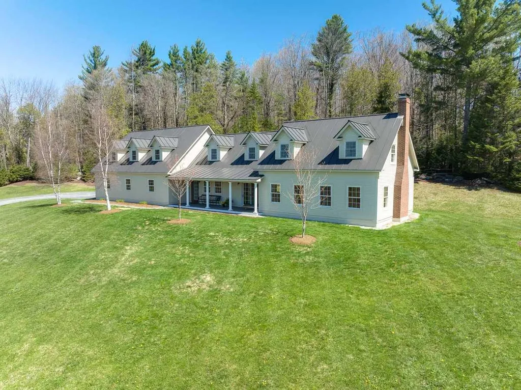 2452 Hardwick Street Greensboro VT 05841