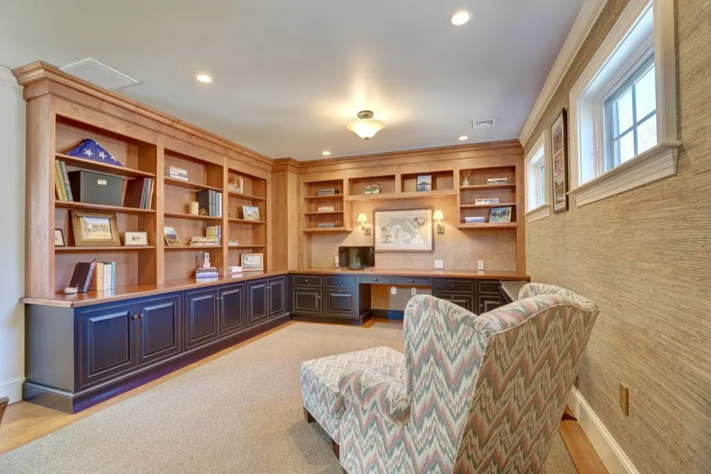 579 Sagamore Avenue Portsmouth NH 03801