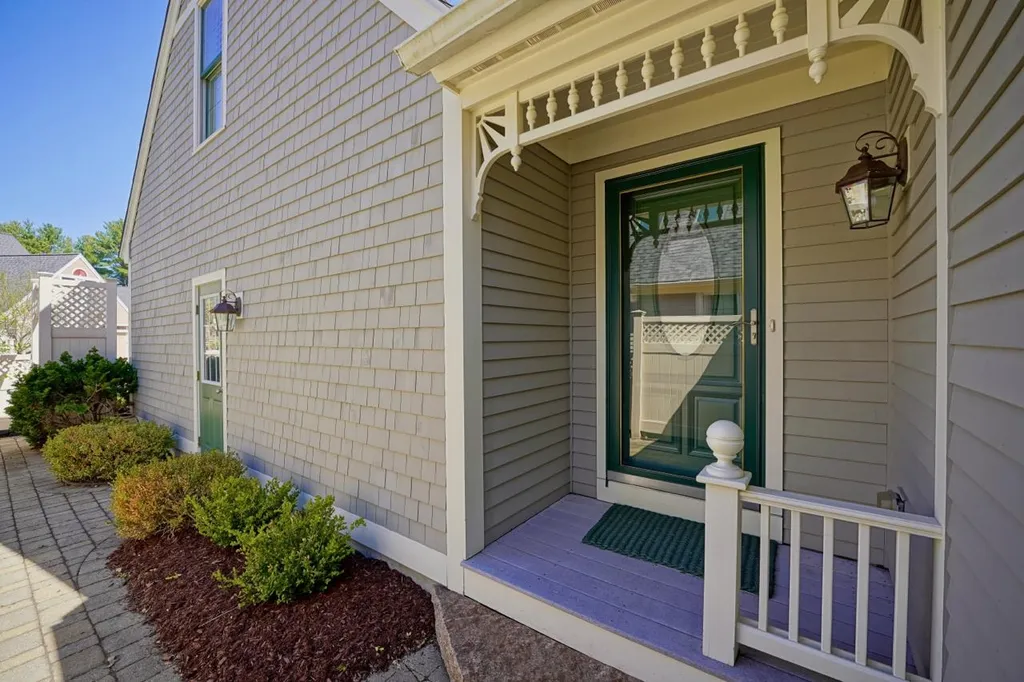 579 Sagamore Avenue Portsmouth NH 03801