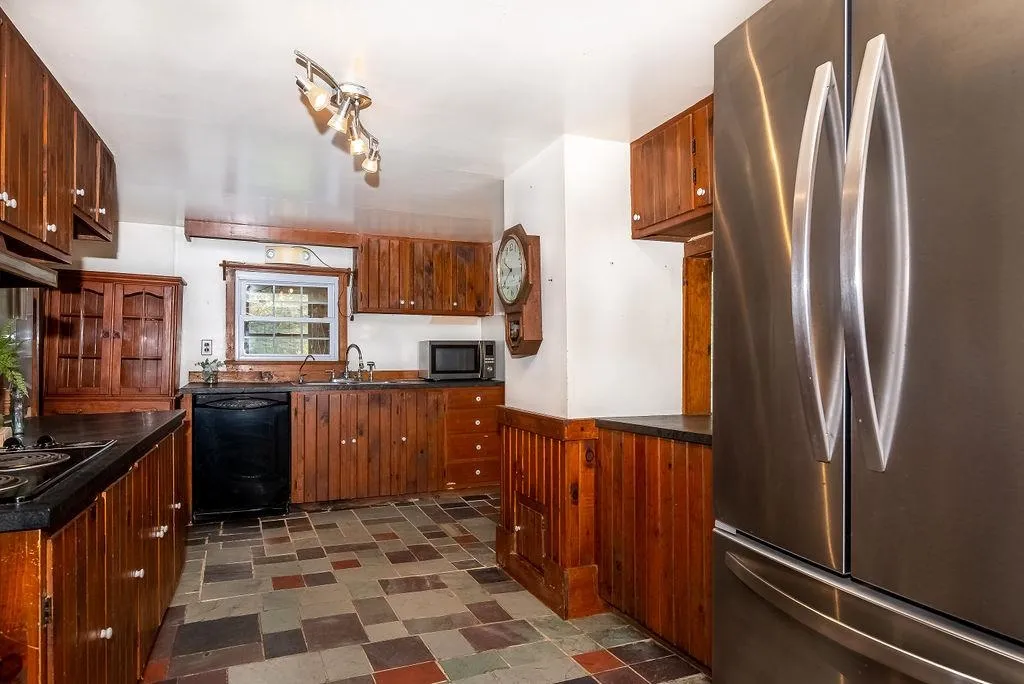 506 Drake Hill Road Strafford NH 03884