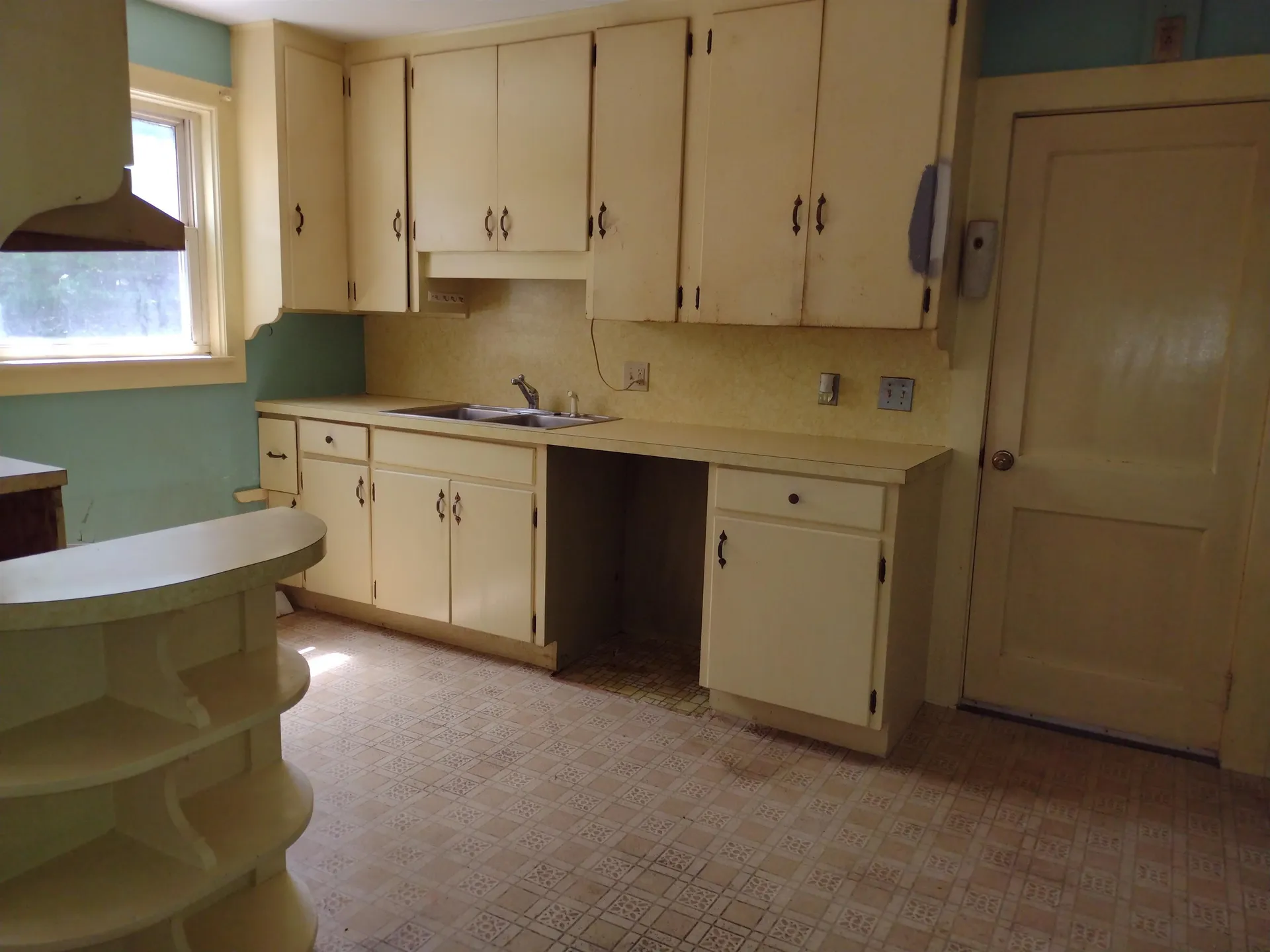 2 Maple Street Plymouth NH 03264