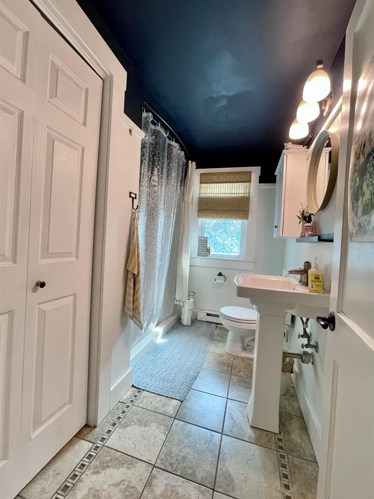 25 Canterbury Road Concord NH 03301