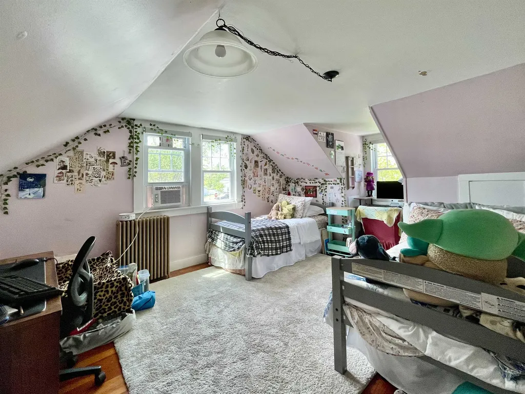 25 Canterbury Road Concord NH 03301