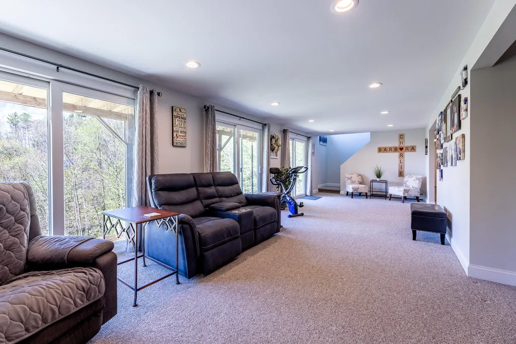 3 Grant Road Hanover NH 03755
