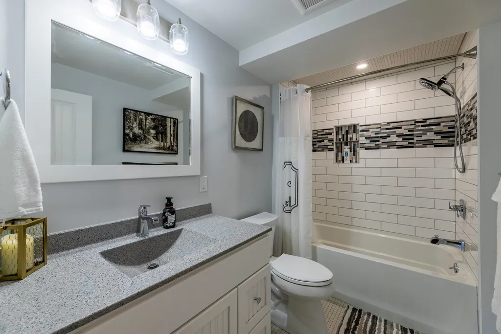3 Grant Road Hanover NH 03755