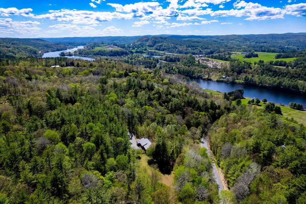 3 Grant Road Hanover NH 03755