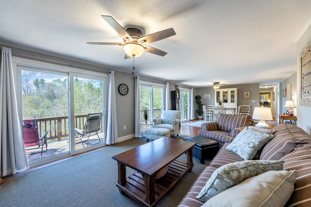 3 Grant Road Hanover NH 03755