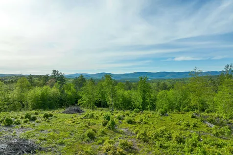 Tuttle Road Meredith NH 03253