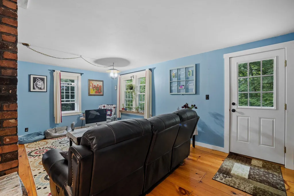 734 South Main Street Bristol NH 03222