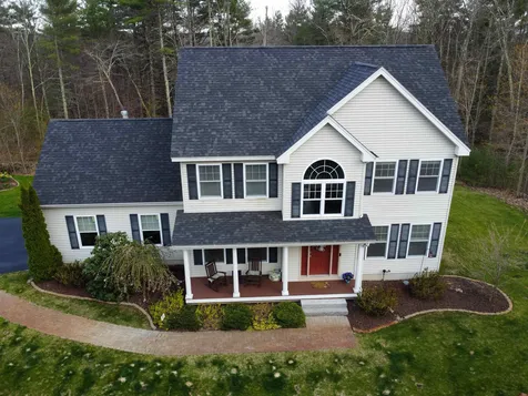 23 Donald Drive Auburn NH 03032