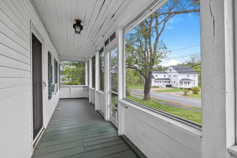 44 Winter Street Tilton NH 03276