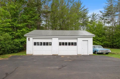 44 Winter Street Tilton NH 03276