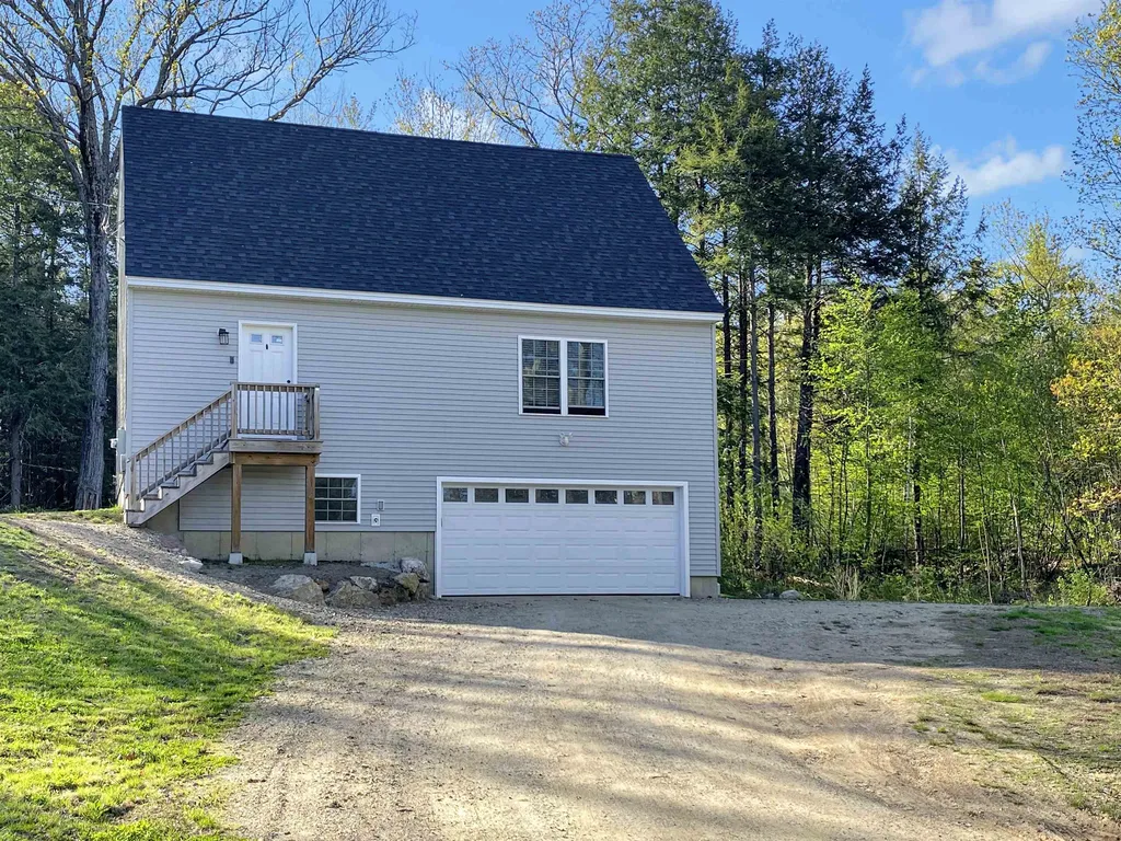 639 Beauty Hill Road Barnstead NH 03218