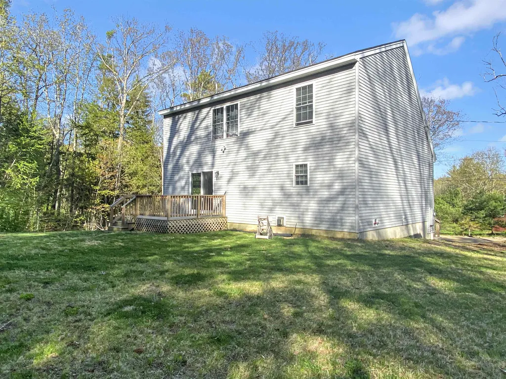 639 Beauty Hill Road Barnstead NH 03218