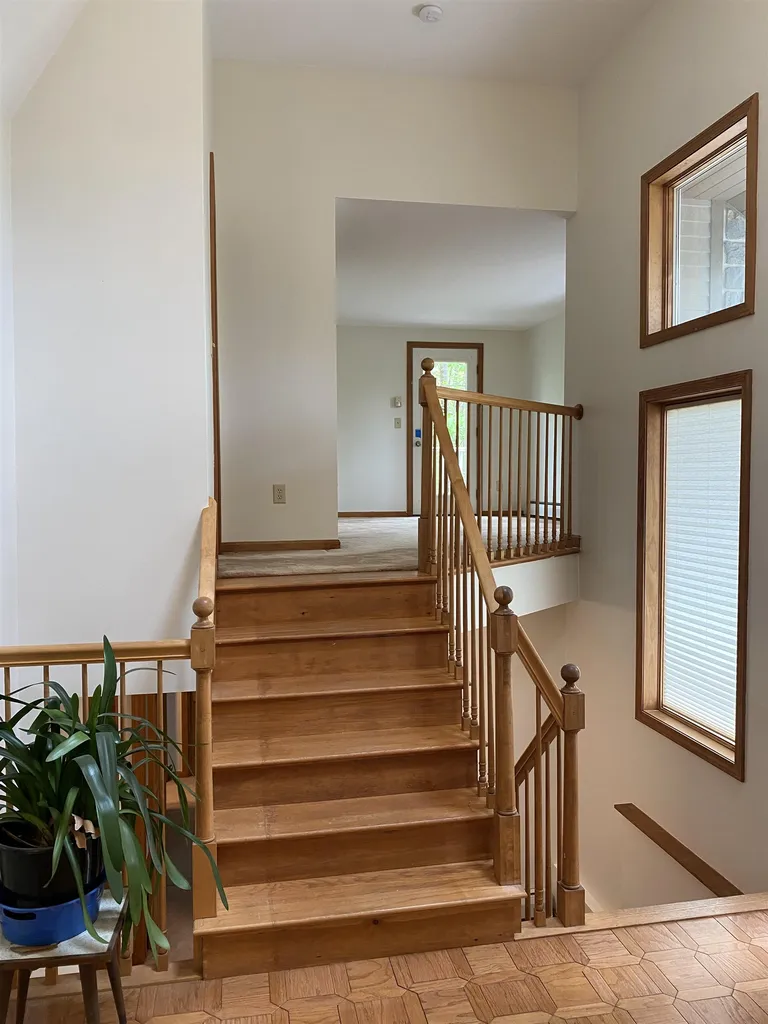 17 Mcintosh Way Greenland NH 03840