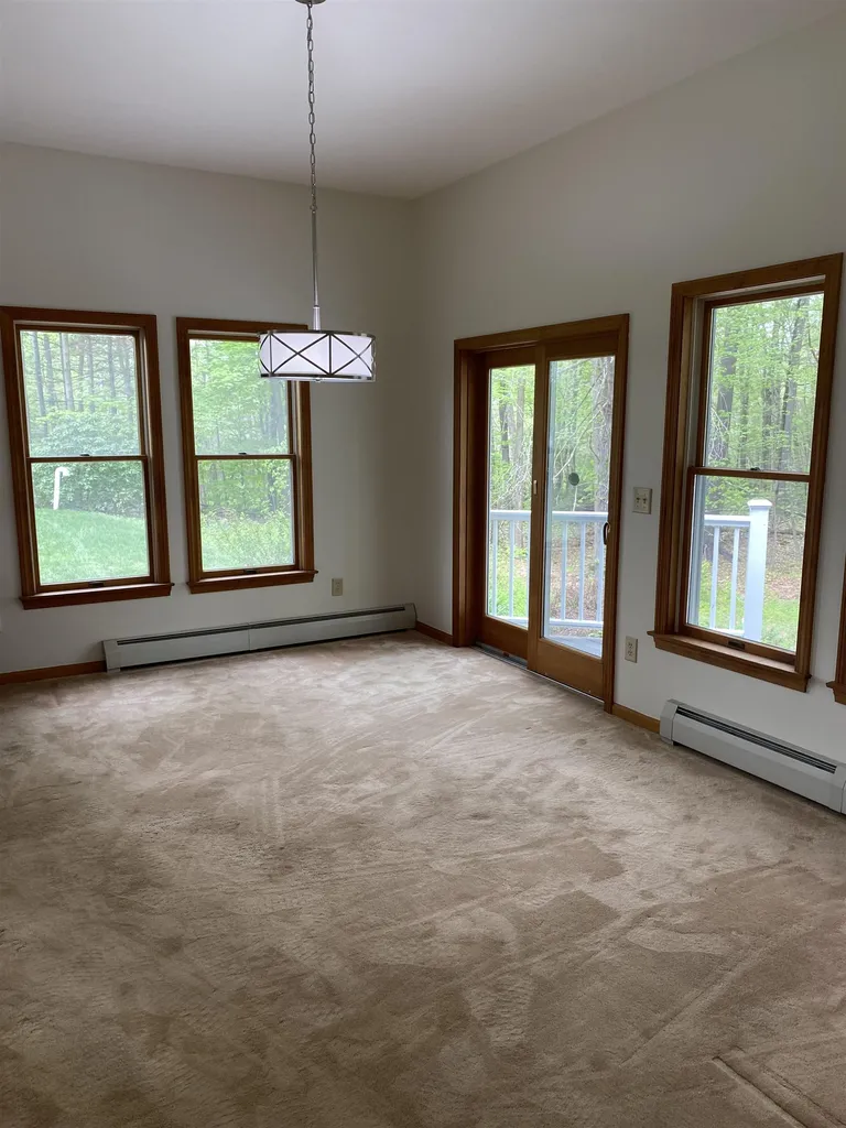 17 Mcintosh Way Greenland NH 03840