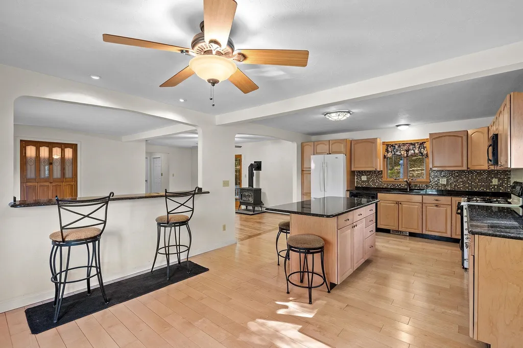 7 Frye Circle Wolfeboro NH 03894