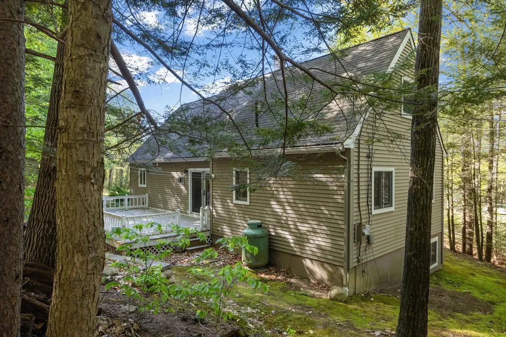 7 Frye Circle Wolfeboro NH 03894