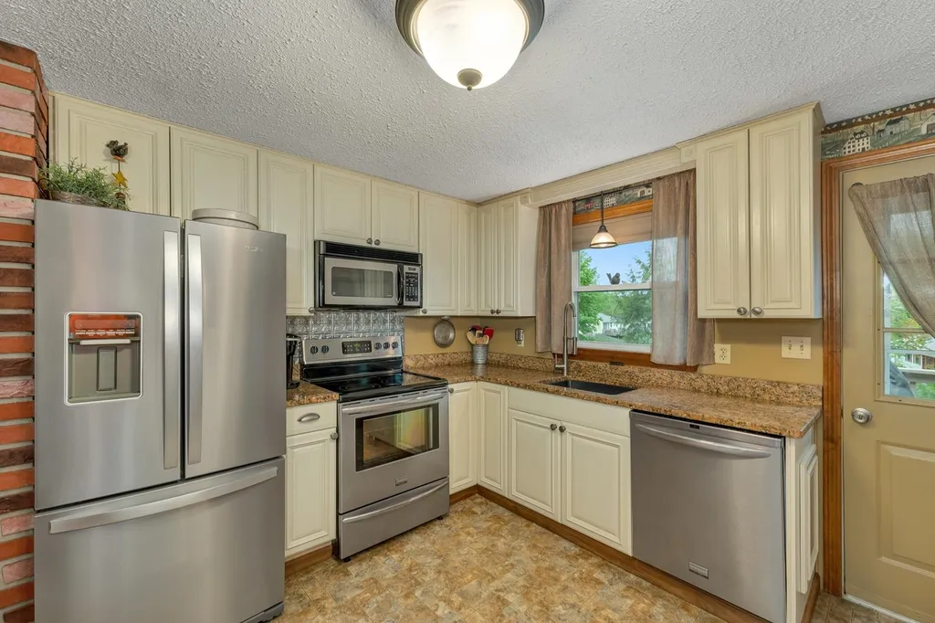 151 Morrill Street Gilford NH 03249
