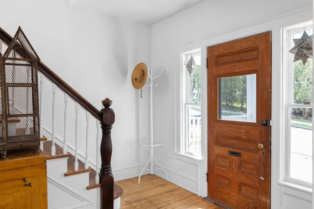 54 Bayview Street Burlington VT 05401-4015