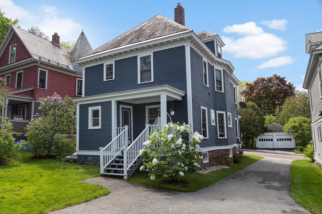 54 Bayview Street Burlington VT 05401-4015