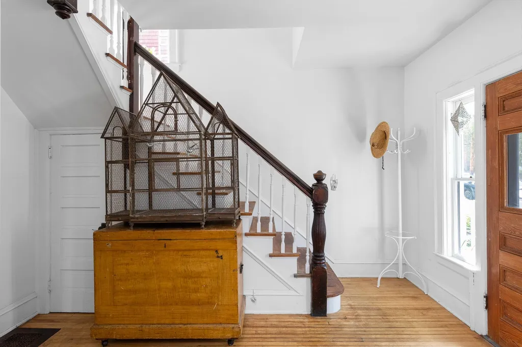 54 Bayview Street Burlington VT 05401-4015